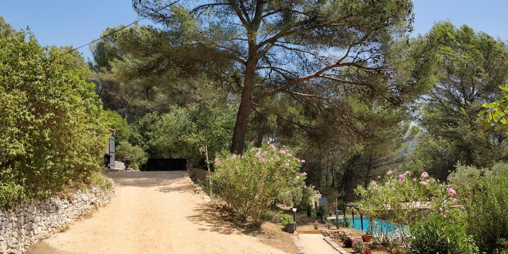 Villa Cigalons En Pleine Pinede Avec Piscine Chauffee De Mai A Septembre Auriol Exterior photo