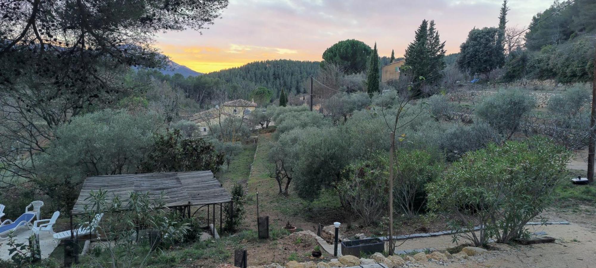 Villa Cigalons En Pleine Pinede Avec Piscine Chauffee De Mai A Septembre Auriol Exterior photo