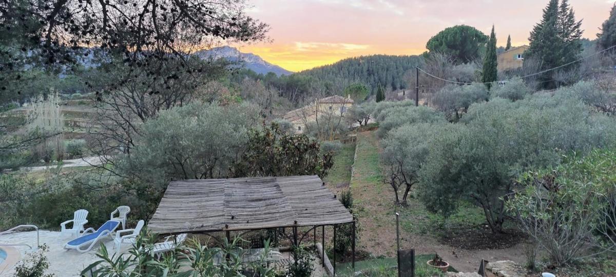 Villa Cigalons En Pleine Pinede Avec Piscine Chauffee De Mai A Septembre Auriol Exterior photo
